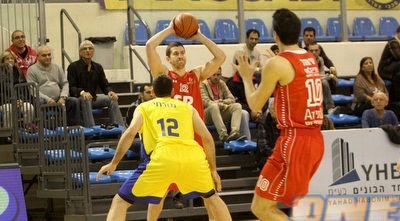 מתן נאור מול משה מזרחי (חגי ניזרי) מתן נאור מול משה מזרחי (חגי ניזרי)