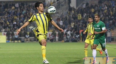 יואב זיו מראה כישורים של פרימה בלרינה (עמית מצפה)