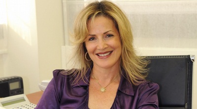 איריס שטרק (מערכת ONE) איריס שטרק (מערכת ONE)