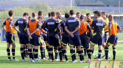 שחקני מכבי ת&qout;א מתכוננים להפועל חיפה (יניב גונן)