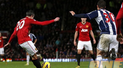 ואן פרסי בועט לרשת (רויטרס)