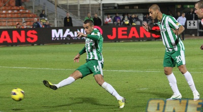 קטן צופה בעמאשה כובש (עמית מצפה)