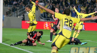 דאבור דוחק, לוגסי ועטר חוגגים (משה חרמון)