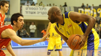 מרדי קולינס (חגי ניזרי) מרדי קולינס (חגי ניזרי)