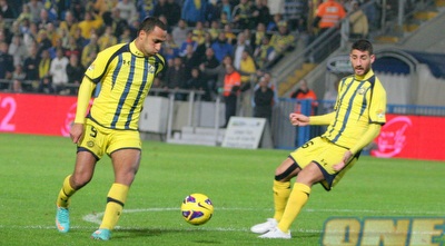 ראדי רגע לפני הבעיטה פנימה (משה חרמון)