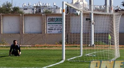 רן קדוש (יניב גונן)