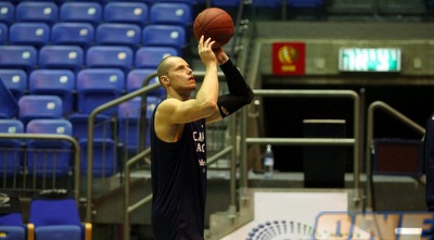 מצ´איי לאמפה. לא עזר לקבוצתו (יוסי ציפקיס) מצ´איי לאמפה. לא עזר לקבוצתו (יוסי ציפקיס)