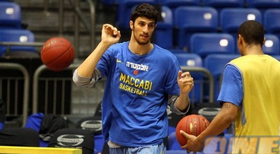 ליאור אליהו. מחכה להתפוצצות (יוסי ציפקיס) ליאור אליהו. מחכה להתפוצצות (יוסי ציפקיס)