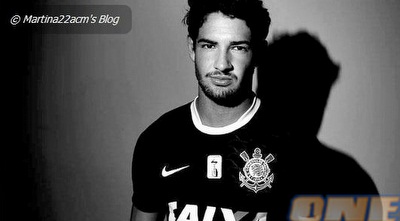 פאטו עם המדים של קורינתיאנס 