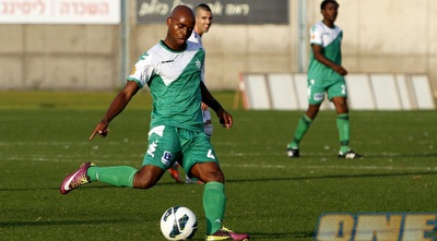 אלן מסודי מנסה להכין מצב לחבריו (יוסי ציפקיס)