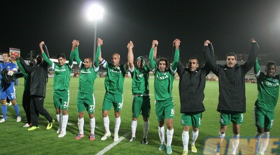 אחרי שאמש סבלנו מבעיות טכניות, הנה מקבץ תמונות חגיגה של מכבי חיפה מאשדוד (משה חרמון)