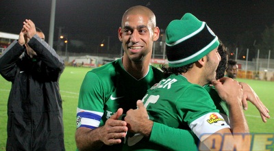 קטן, גולסה ועזרא חוגגים (משה חרמון)