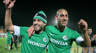 קטן וגולסה חוגגים (משה חרמון)