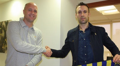 פריצה עם ג´ורדי קרויף. יציג השבוע גם את זהבי? (הרשמי של מכבי ת&qout;א) פריצה עם ג´ורדי קרויף. יציג השבוע גם את זהבי? (הרשמי של מכבי ת&qout;א)