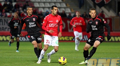 ניר נחום. יוסט לאגף ימין (שי לוי)