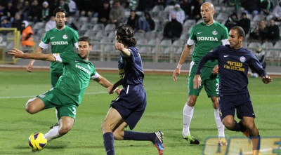 דקל קינן בועט (עמית מצפה)