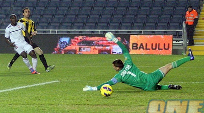 מגרלשווילי בועט החוצה (משה חרמון)