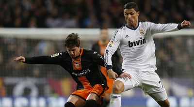 רונאלדו ופיאטי נאבקים (רויטרס)