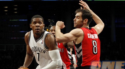 ג´ונסון עובר את קלדרון (רויטרס)