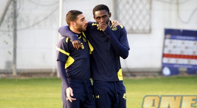 סטיב גורי ואלירן עטר (יוסי ציפקיס)