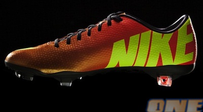 הנעל החדשה של וולקוט וניימאר הנעל החדשה של וולקוט וניימאר