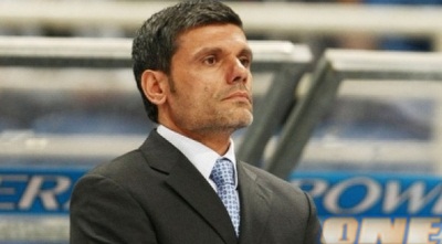 אגלוס קורוניוס. המאמן השלישי של קבאלה העונה אגלוס קורוניוס. המאמן השלישי של קבאלה העונה