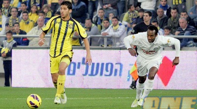 טגה רודף אחרי דור מיכה. בזה מסתכם המשחק (משה חרמון)