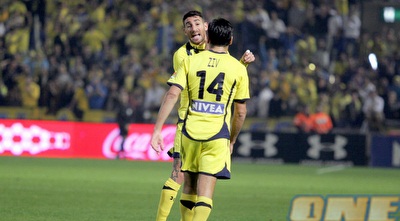 עטר חוגג עם יואב זיו (משה חרמון)