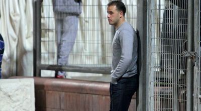 חלאיילה מנסה לעכל על אזרחי (יניב גונן)