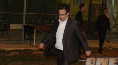 ישראל גולדשמיט. האוהדים נגדו (גיא בן זיו) ישראל גולדשמיט. האוהדים נגדו (גיא בן זיו)