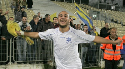 אלירן ג´ורג´ חוגג. בשנה הבאה הוא במרמורק (משה חרמון)