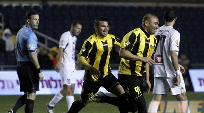 ערן לוי חוגג (יוסי ציפקיס) ערן לוי חוגג (יוסי ציפקיס)