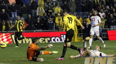 גלאבינה כובש (יוסי ציפקיס) גלאבינה כובש (יוסי ציפקיס)