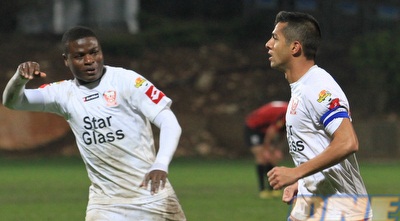 אחמד קאסום עם ירו בלו. הציל את סכנין  (עמית מצפה)