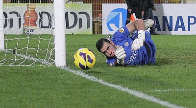 אופיר מרציאנו. יהדוף גם בפולין? (משה חרמון) אופיר מרציאנו. יהדוף גם בפולין? (משה חרמון)