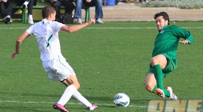 תמיר כהן יורד לתיקול מול דור כוכב (עמית מצפה)