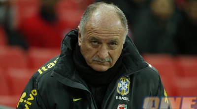 לואיס פליפה סקולארי. בכורה מחודשת על הקווים (רויטרס)