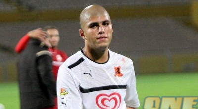 גיל יצחק. אביו היה חלק מהמהומה? (חגי ניזרי) גיל יצחק. אביו היה חלק מהמהומה? (חגי ניזרי)