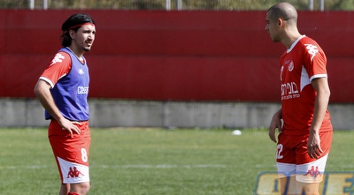 טל בן חיים ואלמוג כהן בשיחת היכרות (יוסי ציפקיס)