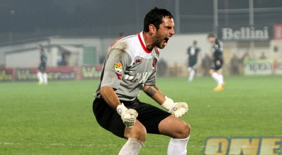 גד עמוס חוגג (חגי ניזרי)