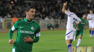 אזולאי רץ לחגוג (עמית מצפה)