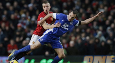 תום קלברלי נאבק בלאון אוסמאן (רויטרס)