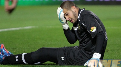 ברק לוי לאחר שסיכל את ההזדמנויות של האדומים (יניב גונן) ברק לוי לאחר שסיכל את ההזדמנויות של האדומים (יניב גונן)