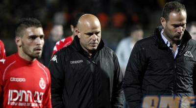 אסי דומב ויוסי אבוקסיס מאוכזבים (יוסי ציפקיס) אסי דומב ויוסי אבוקסיס מאוכזבים (יוסי ציפקיס)