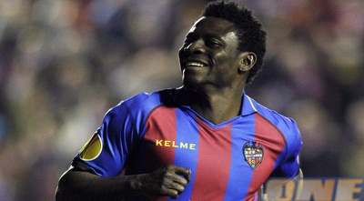 אובפמי מרטינס חוגג (רויטרס) אובפמי מרטינס חוגג (רויטרס)