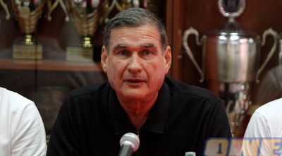 חיים רמון. הקונה המיועד הגיע (חגי ניזרי) חיים רמון. הקונה המיועד הגיע (חגי ניזרי)