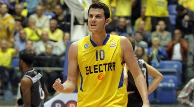 גיא פניני (יניב גונן)