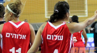 שלום אלוהים, אולי תעזור לנו להגיע לחצי גמר הפלייאוף? (יניב גונן)