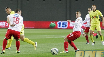 דיא סבע מול אחמד סבע, עלי עותמאן משקיף (משה חרמון)