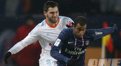 לוקאס מורה בורח מאנדרה פייר ג´יניאק (רויטרס)